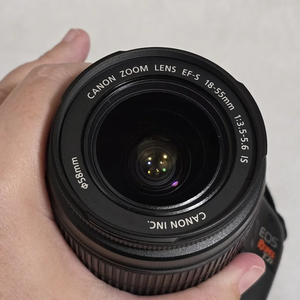 Canon‎ EOS Rebel T2i DSLR Camera 18-55mm Lens Bundle